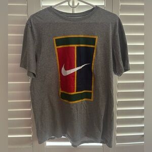 Nike Men's Gray Tennis Shirt with Nike Court logo